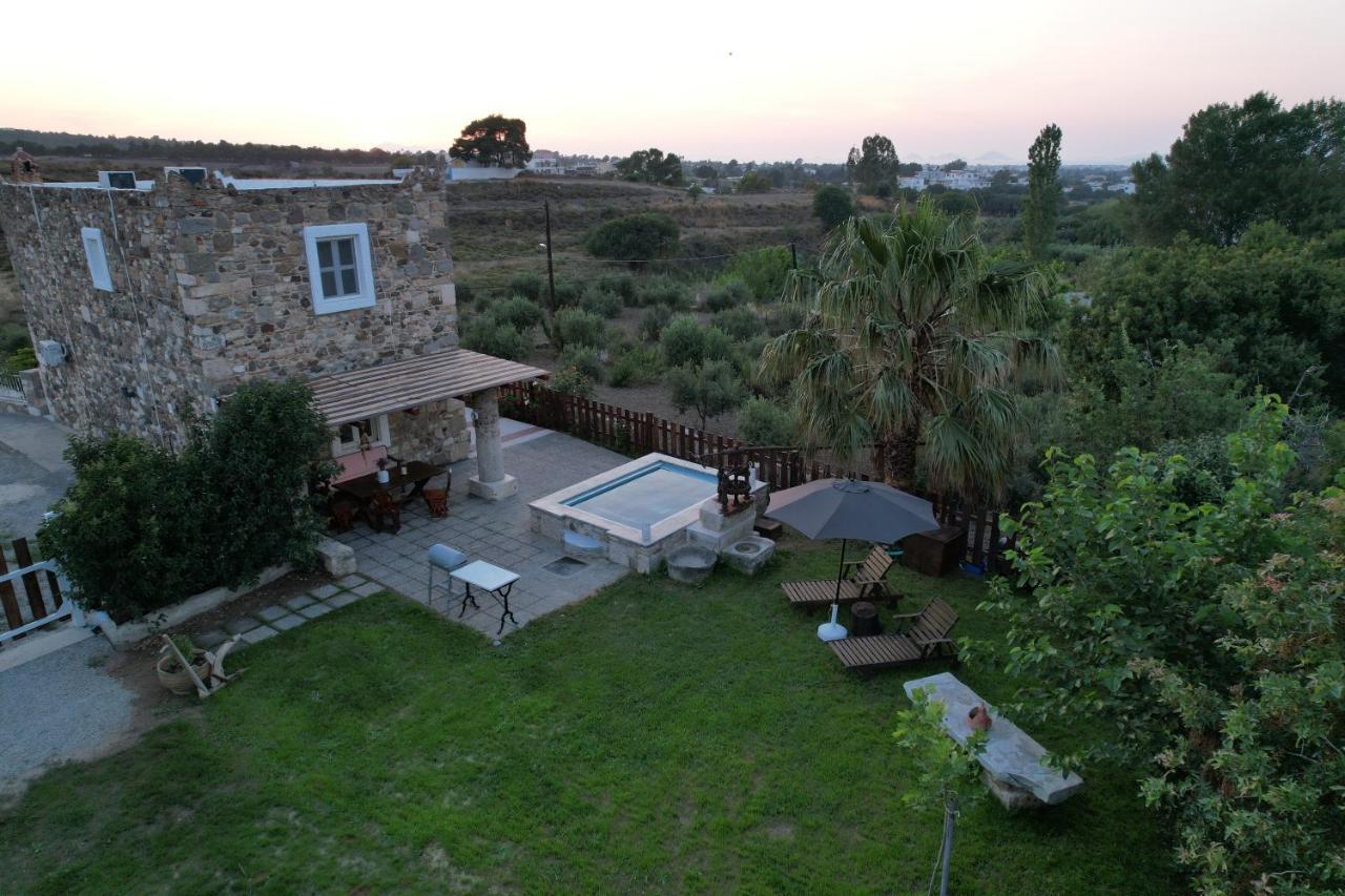 Traditional Kos Villa With Swimming Pool, Lawn Yard And Bbq Extérieur photo