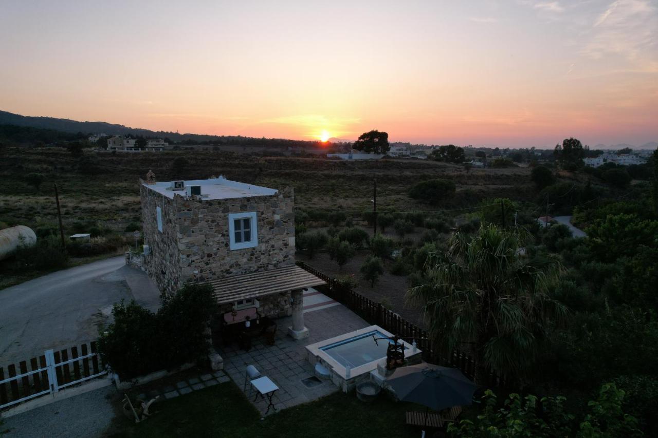 Traditional Kos Villa With Swimming Pool, Lawn Yard And Bbq Extérieur photo