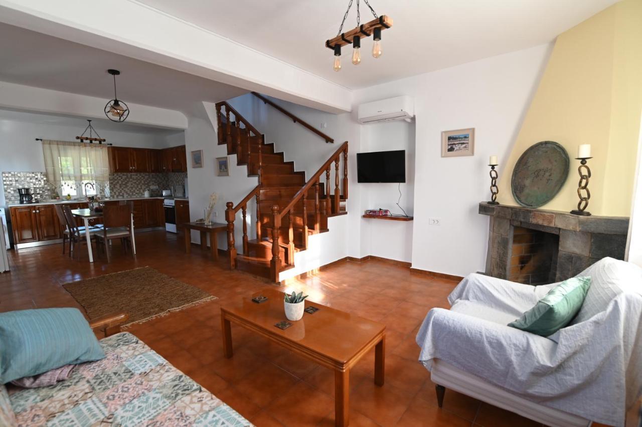 Traditional Kos Villa With Swimming Pool, Lawn Yard And Bbq Extérieur photo