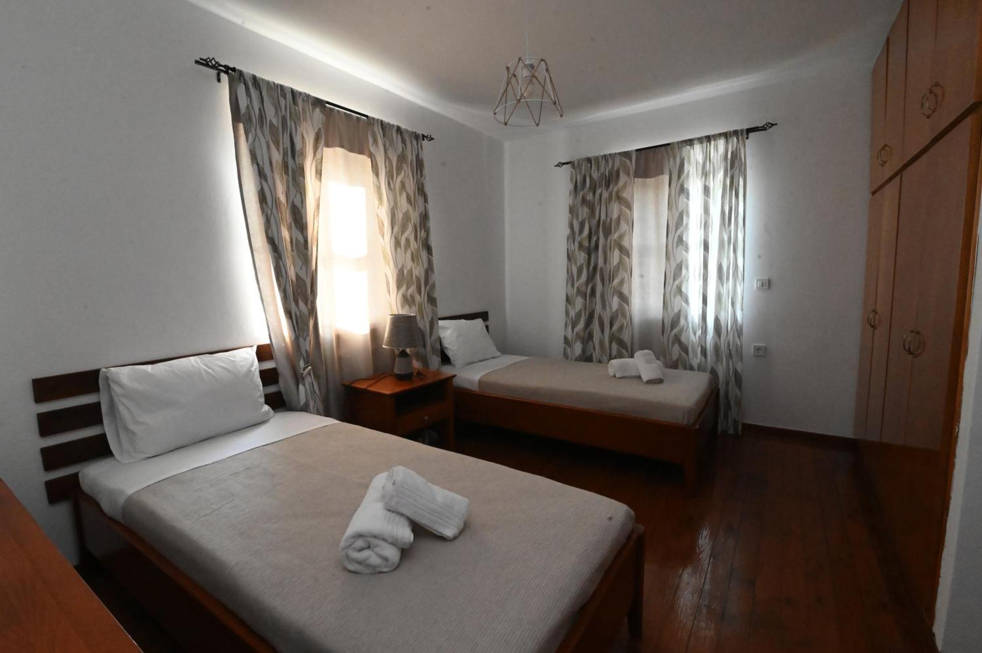 Traditional Kos Villa With Swimming Pool, Lawn Yard And Bbq Extérieur photo